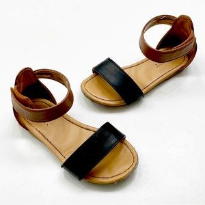 Old Navy toddler girls tan/black sandals